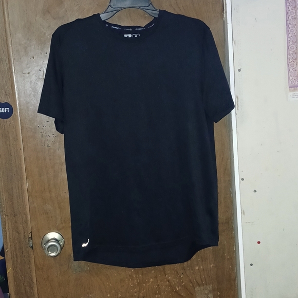 Medium (38-40) black russel t shirt training fit - Picture 1 of 3